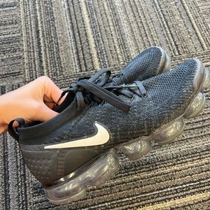 Nike Women’s Airmax - size 11